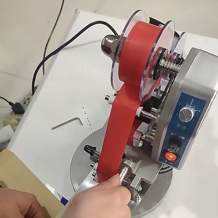 Manual portable date coding printer, hand pressed ribbon coding machine