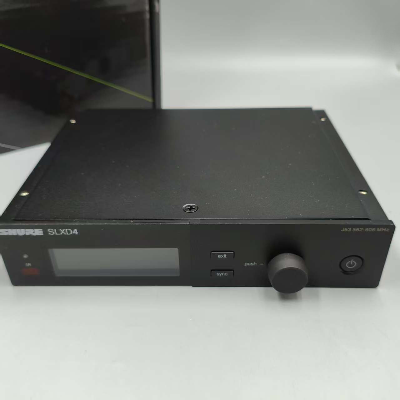 SLXD24D/SM58 Digital Wireless Microphone System with SM58 Capsules Shure