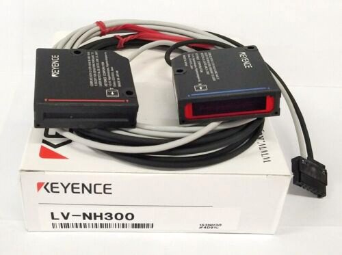 KEYENCE LV-NH300 Laser Sensor New