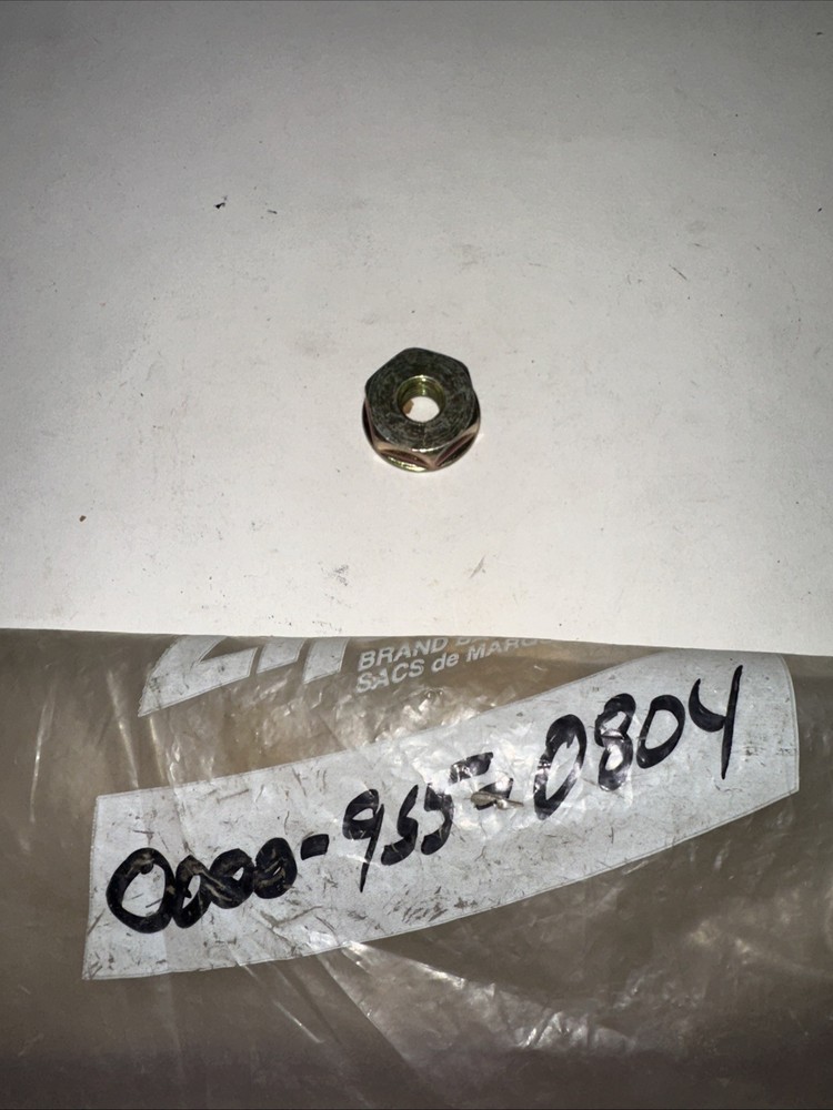 STIHL Stud Nut w/Flange 0000-955-0804