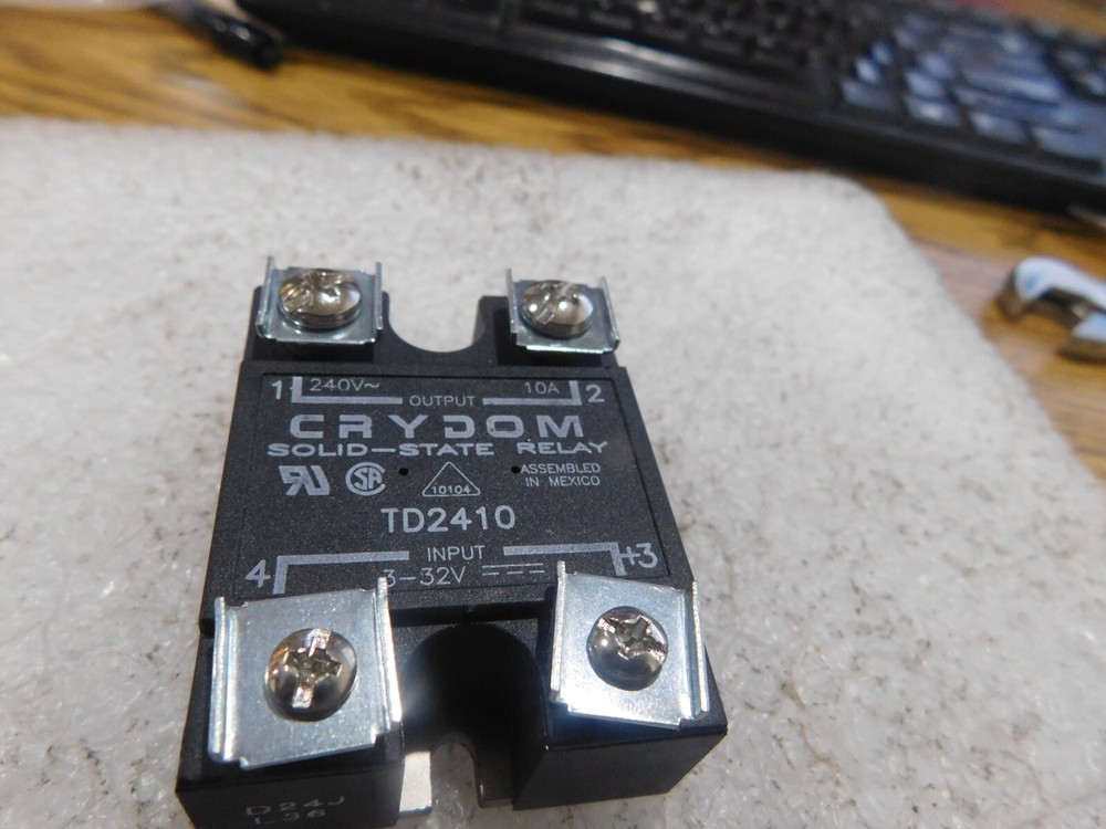 Crydom Model: TD2410  Solid State Relay .