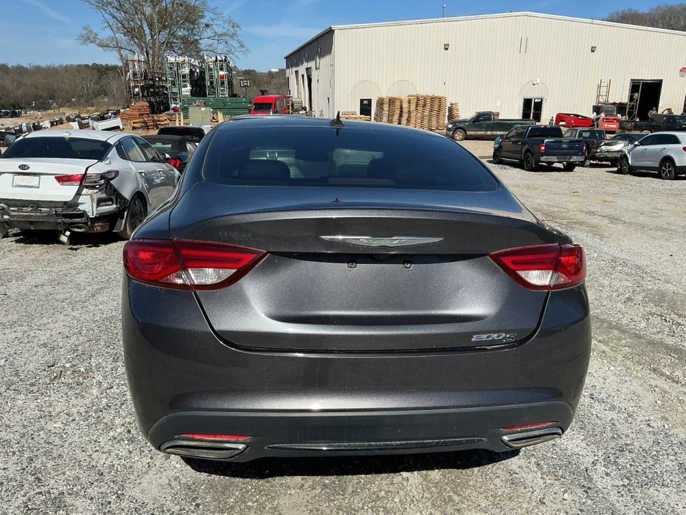 200 2015 Glove Box 4997899