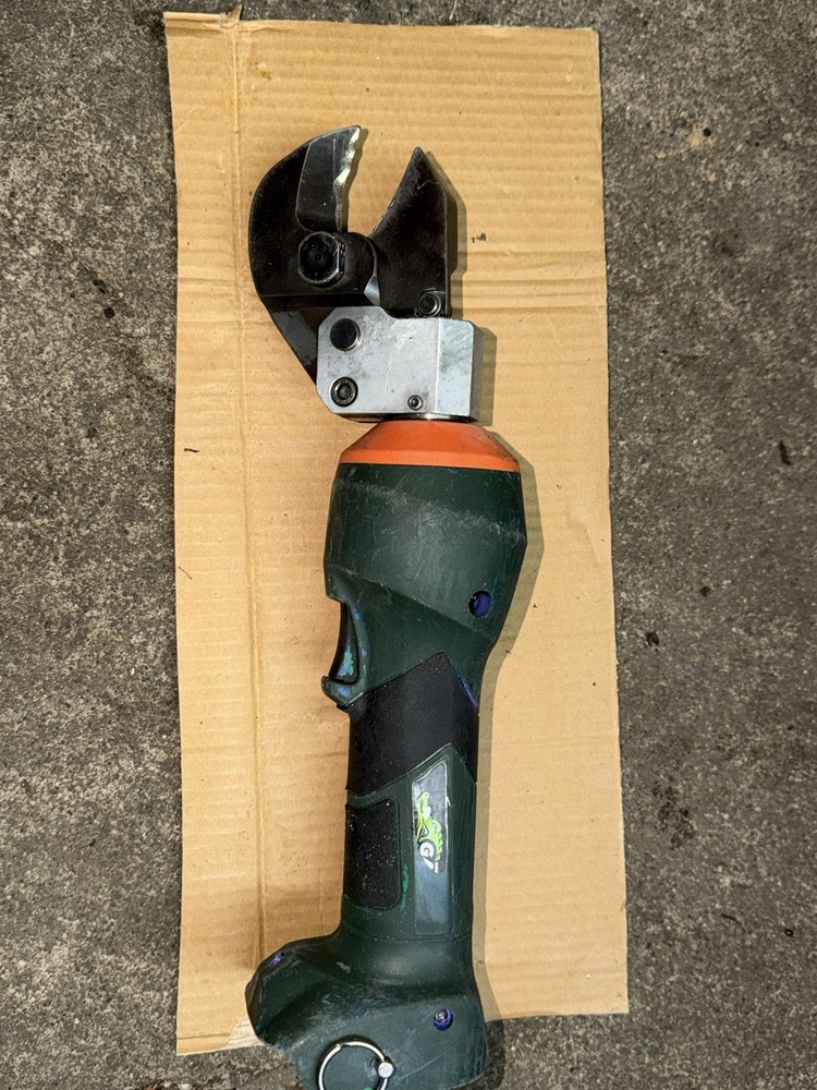 Greenlee Gator ES20X Cable Cutter 18V Tools Only