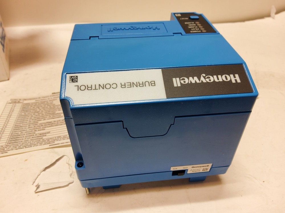 New Honeywell Automatic primary Control RM7890B2048
