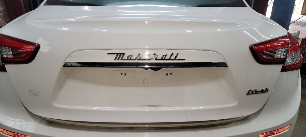 2016 Maserati Ghibli Cowl Vent Panel