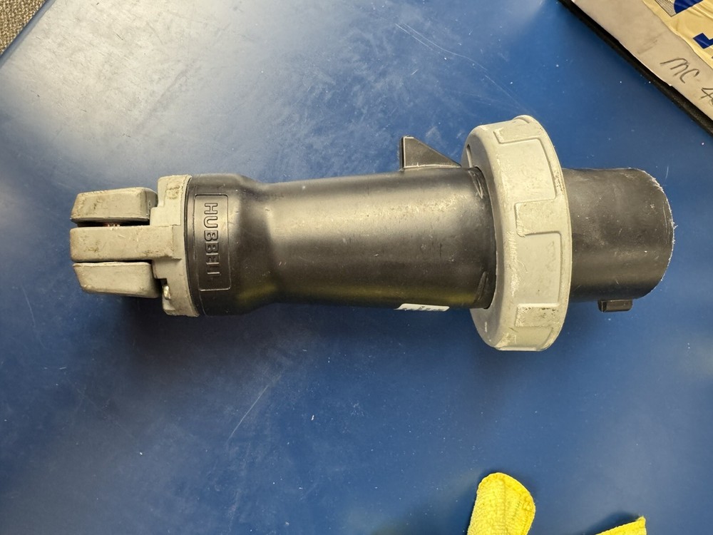 Hubbell 460P5W Plug, 600 VAC, 60 Amp