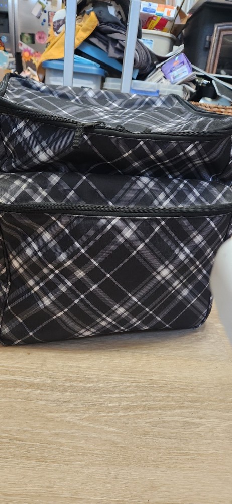 Thirty-One Rolling Cooler Wheeled Collapsible Handle