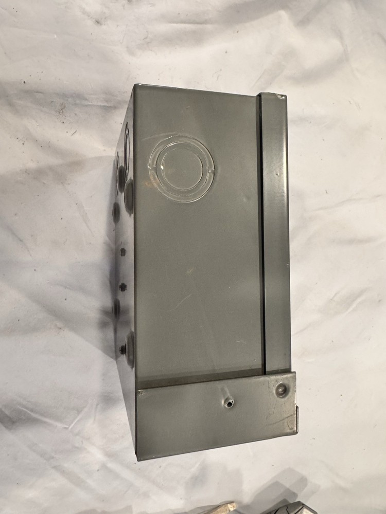 Westinghouse 30 Amp Disconnect With Fuses