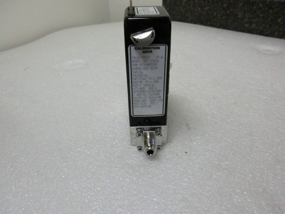 Unit Instruments Mass Flow Controller UFC-1260A