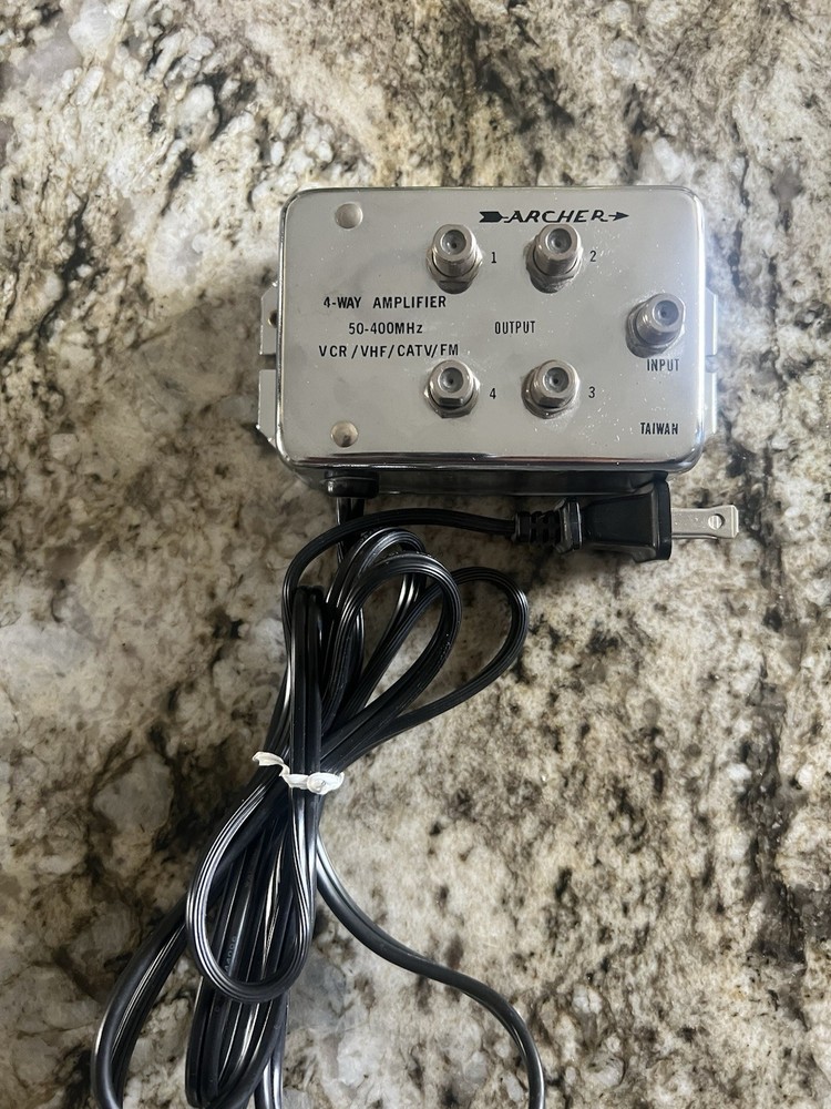 ARCHER 4-Way Distribution Amplifier 15-1119