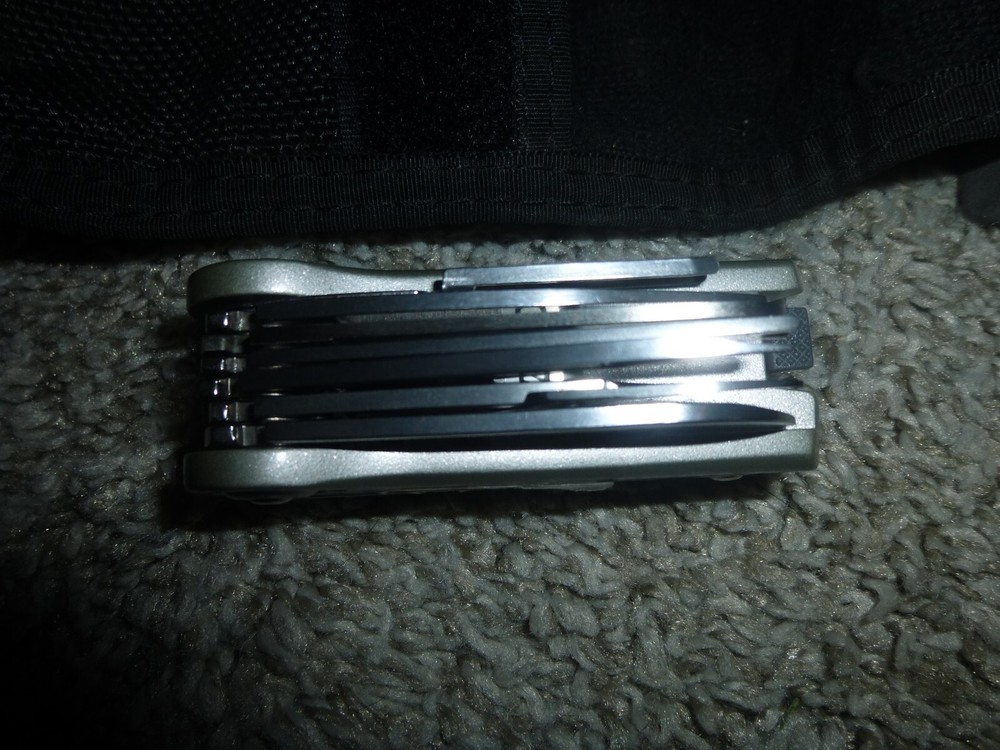 Eddie Bauer Topeak Mcguyver XT Tool Real Gear 16 SS Tools Multi Function