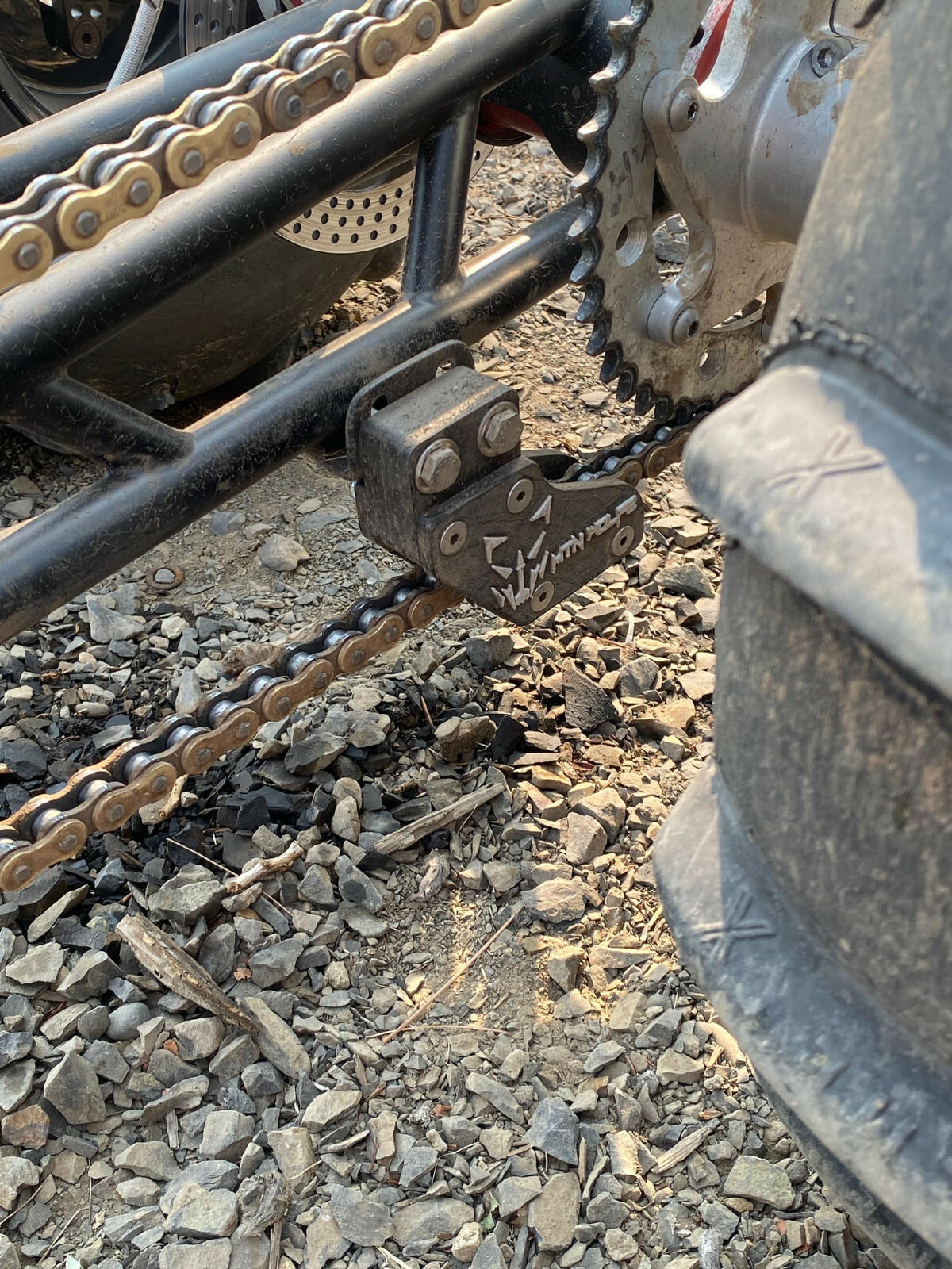 BANSHEE REAR CHAIN GUIDE SLIDER SWINGARM 1987-06 FITS TYSON LONESTAR STELLER APC