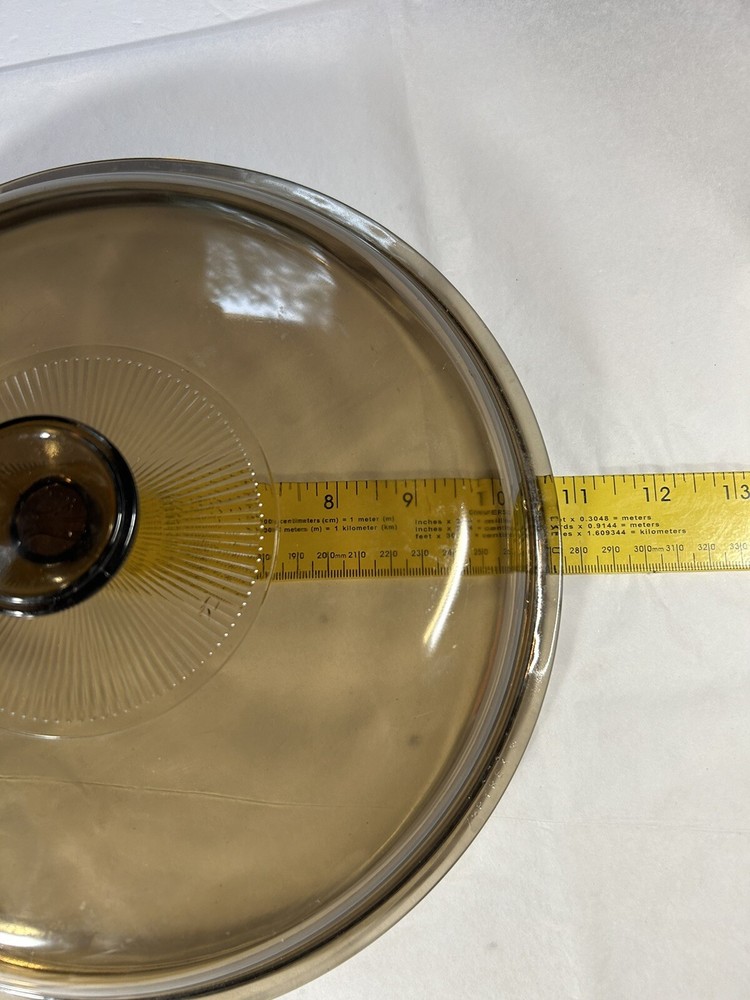 Pyrex Round Brown /Amber #7 Replacement Lid, good condition!