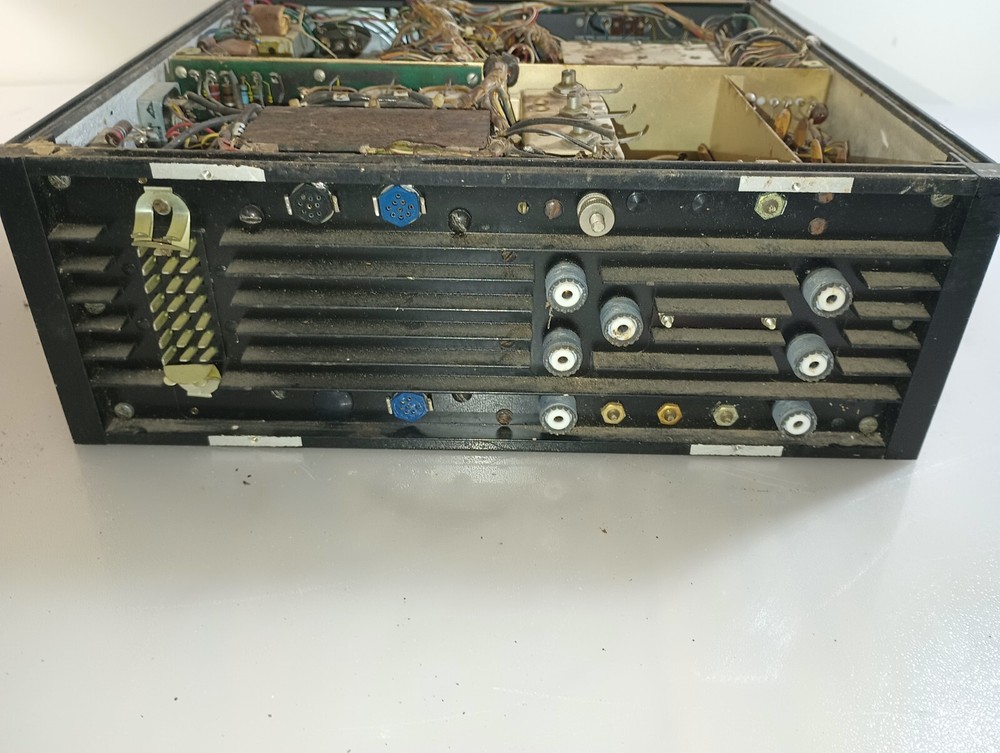 Hallicrafters transceiver model SBT-100