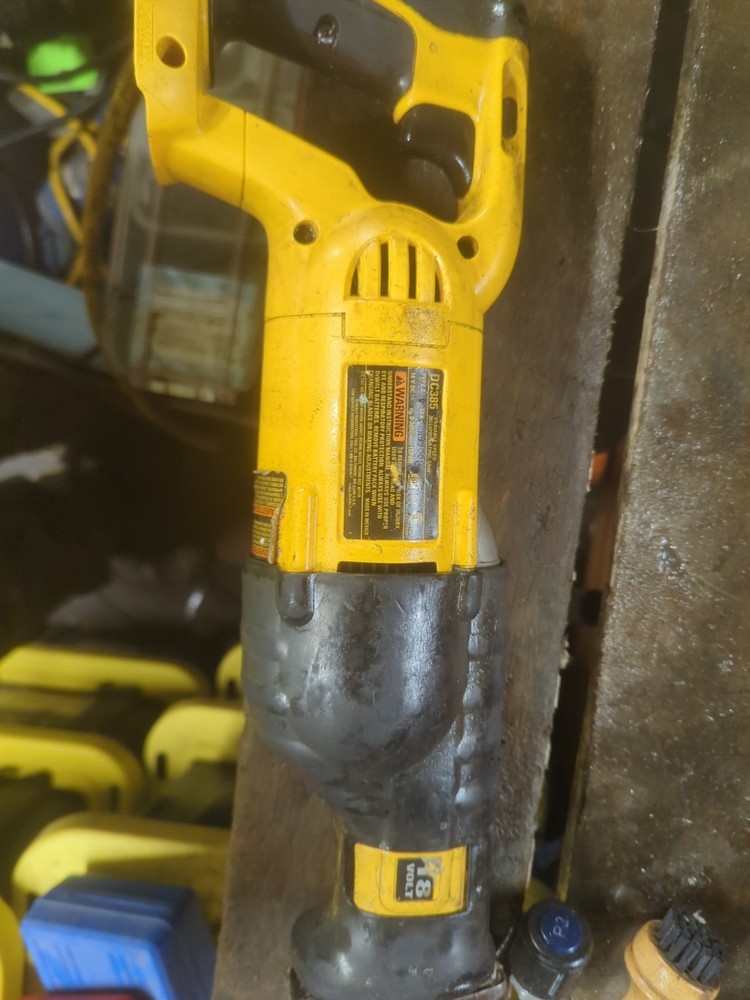 DeWalt DC385 18V Type 2 Variable Speed Reciprocating Saw Bare Tool ONLY