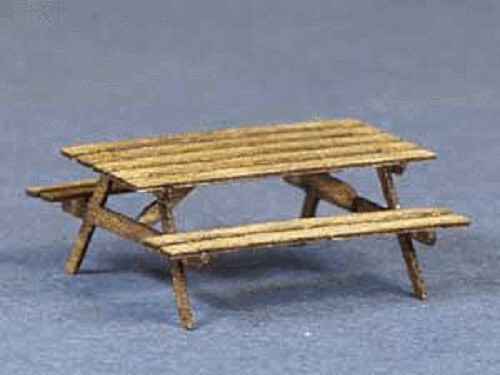 HO Scale REITENMODELS 33001 Picnic Table Laser Cut kit 4 count