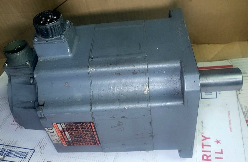 Mitsubishi HA100NS-E33 AC Servo Motor
