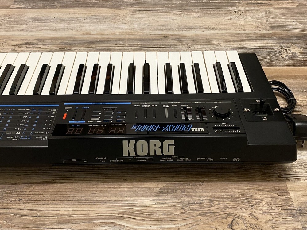Korg Poly-800 II Additive Square Waveform Polyphonic Synthesizer 49 Keys Clean