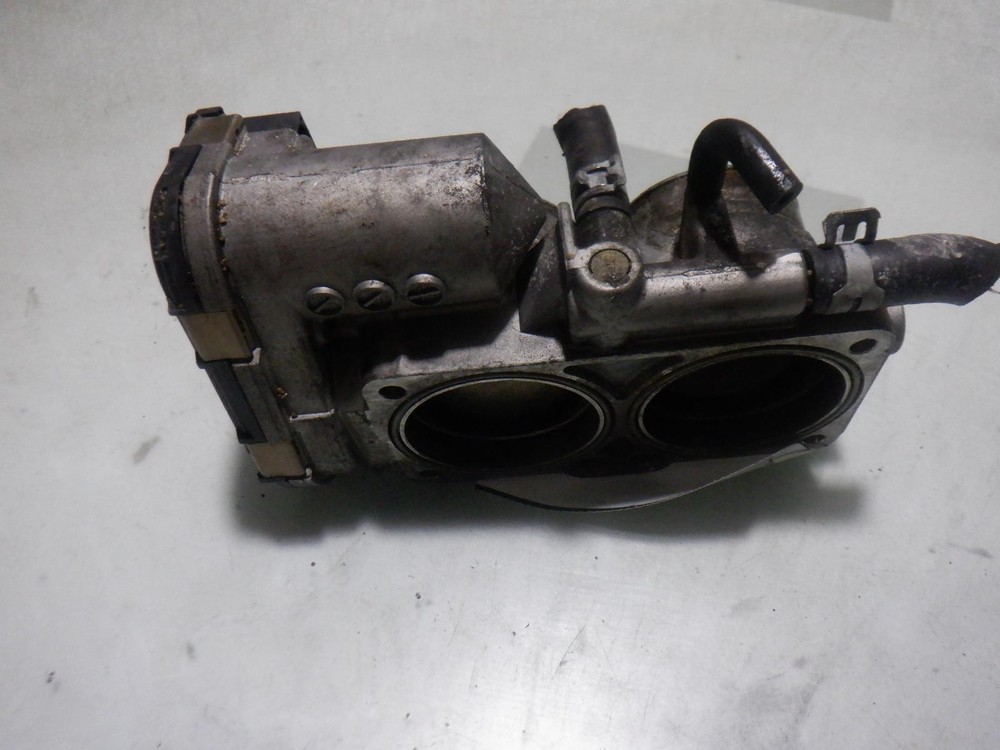 01 CADILLAC CATERA Throttle Body