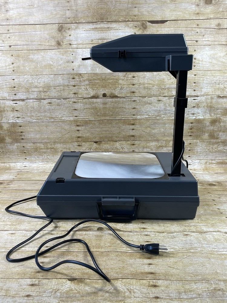 3M 2000 AG Compact Portable Overhead Projector w/ Manual - Read Desc