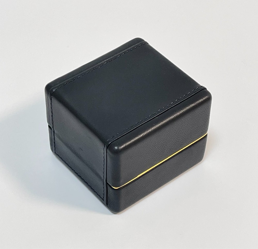 GRAFF Authentic Ring case Black Leather Accessories Jewelry box Damage case