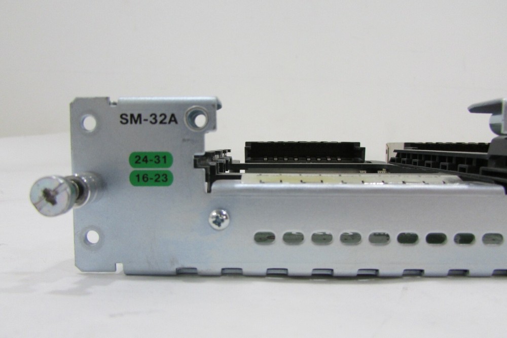 Cisco SM-32A Plus Asynchronous EIA-232 Expansion Module