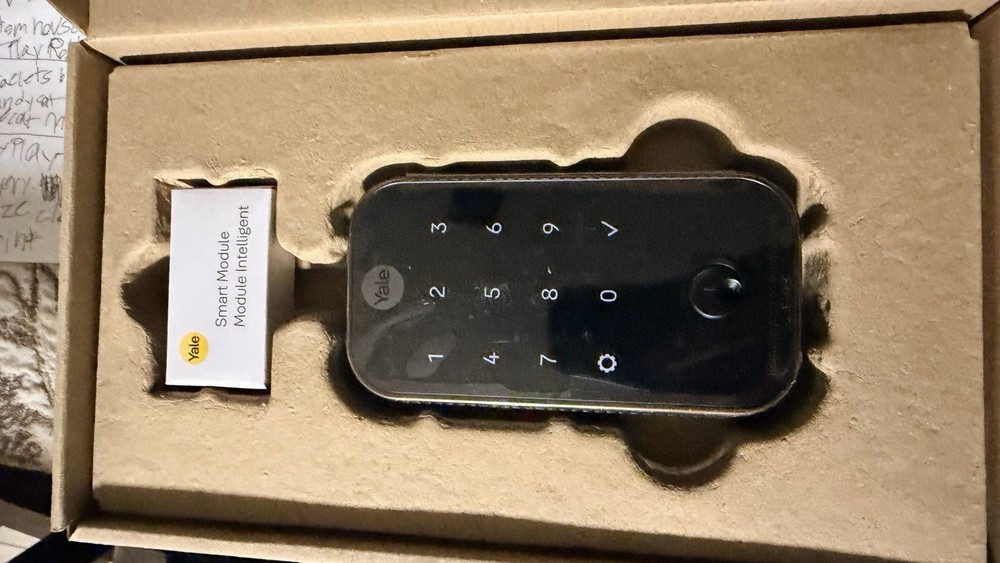 Yale Keypad Smart Lock Black Touchscreen Wi-Fi Bluetooth Remote Access - NEW