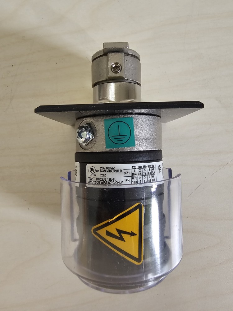 Allen-Bradley Prosafe Rotary Key Switch-Panel Mounted Cat #: 440T-MRPSE11BB
