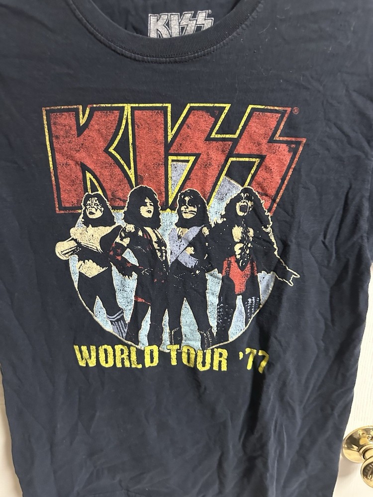 KISS World Tour 77 T-Shirt Unisex Med 38 Black Classic Rock Metal Retro Band Tee