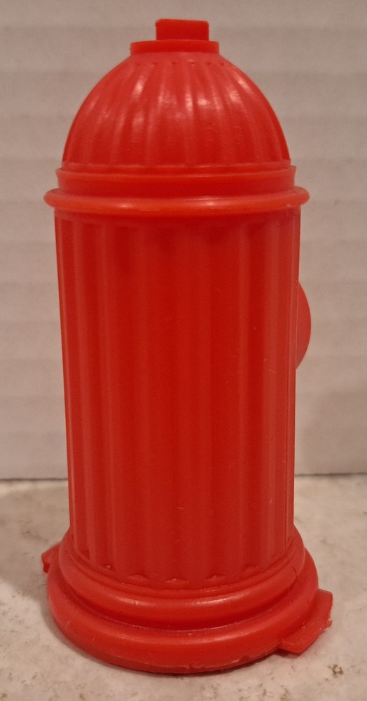 Vintage 1984 Fleer FIRE PLUG Candy Container Bubble Gum RED Hydrant Empty 3"