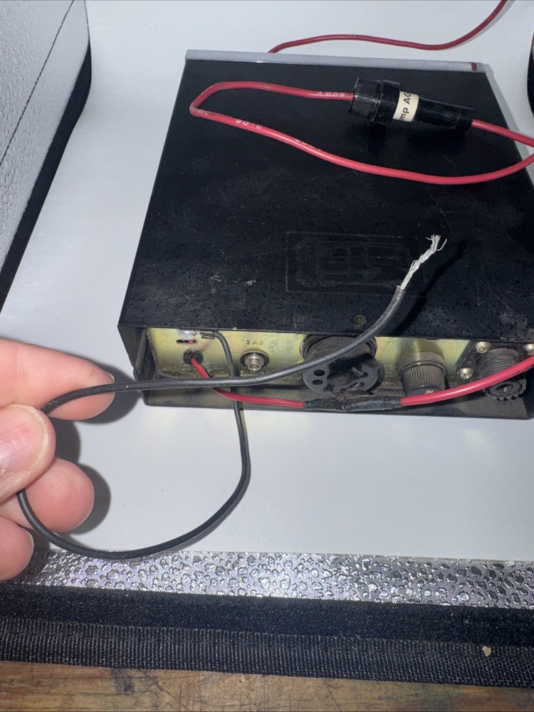 Realistic TRC-18 CB Transceiver 12 Channels Letters A-L Untested