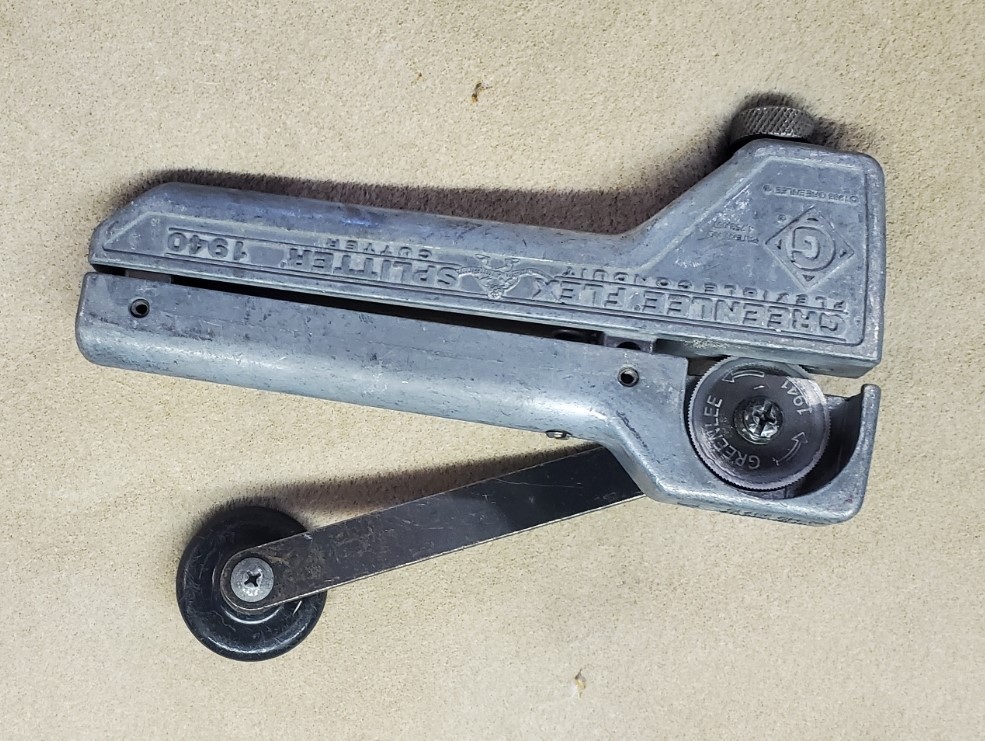 Greenlee 1940 MC/BX flex splitter