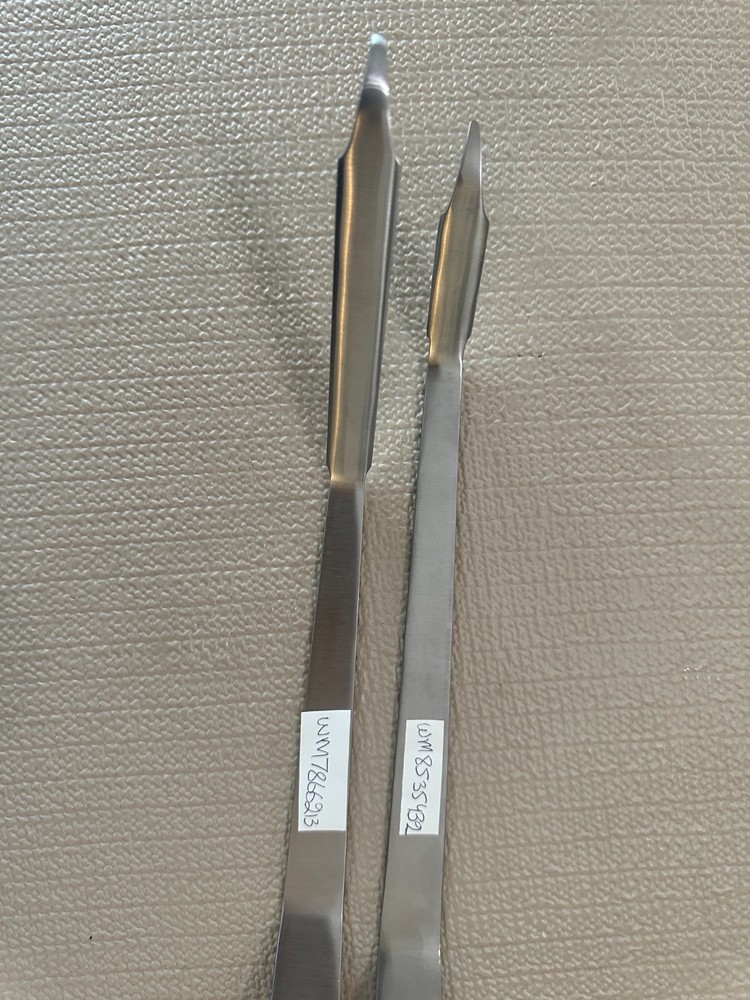 2 PCS=ORTHOPEDIC RETRACTOR (READ DESCRIPTION )