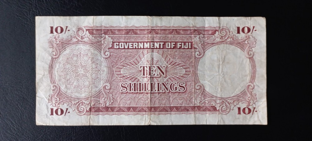 Fiji 10 Shillings, 1961, (P-52b)