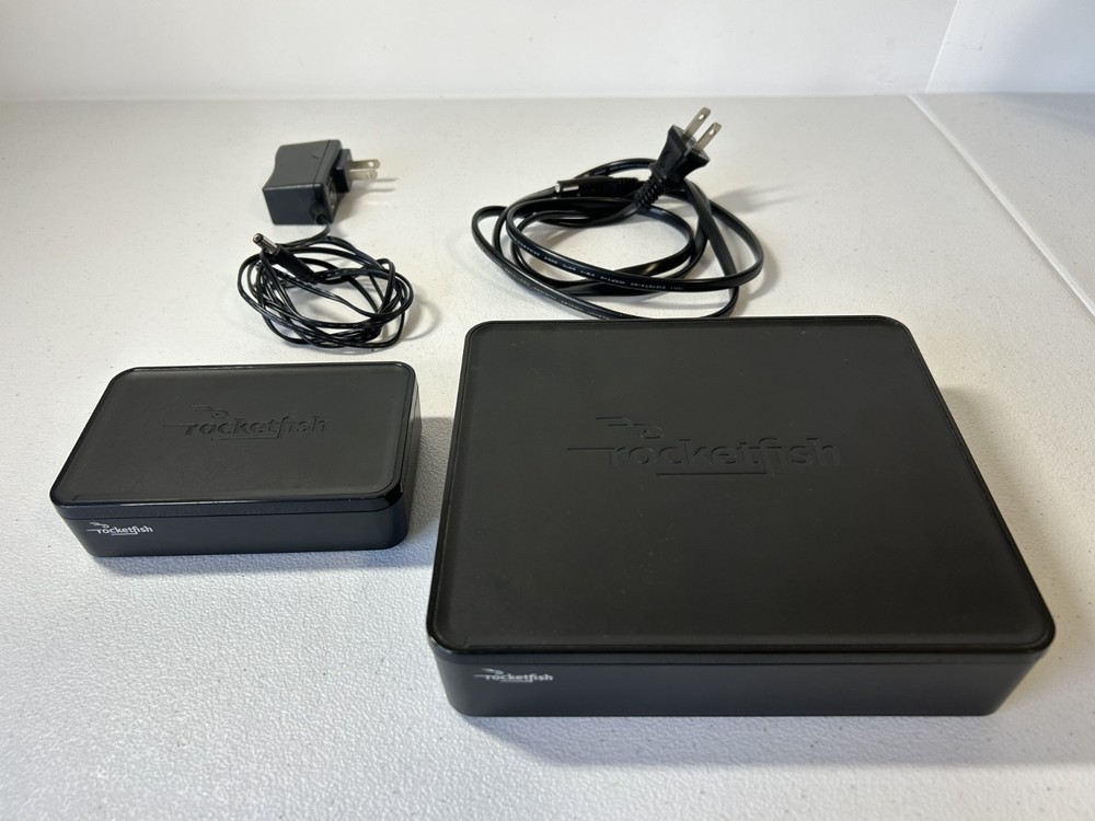 Rocketfish RF-WHTIB-A Universal Wireless Black Rear Speaker Amplifier Kit Black