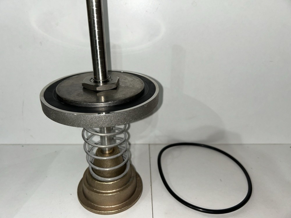 4” Watts 909 #2 Check Replacement- Second check assembly