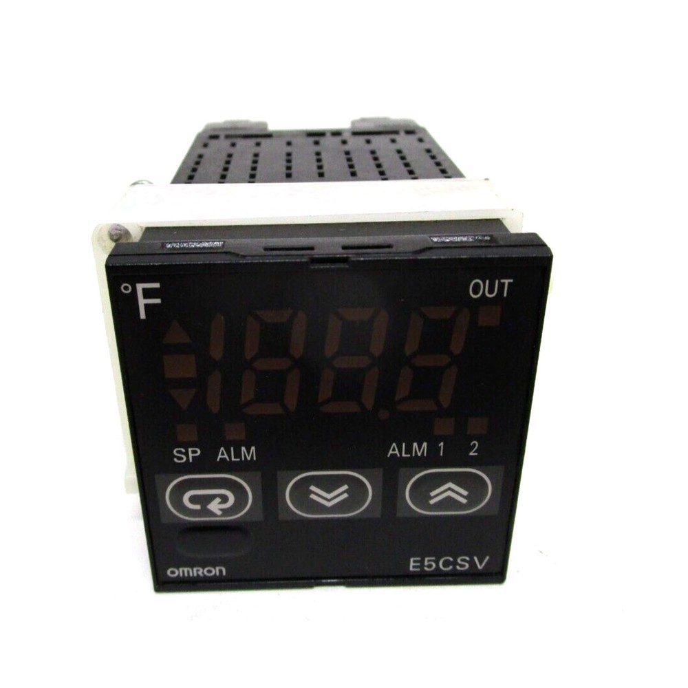 Brand New In Box Omron E5CSV-R1T-F E5CSVR1TF Temperature Controller