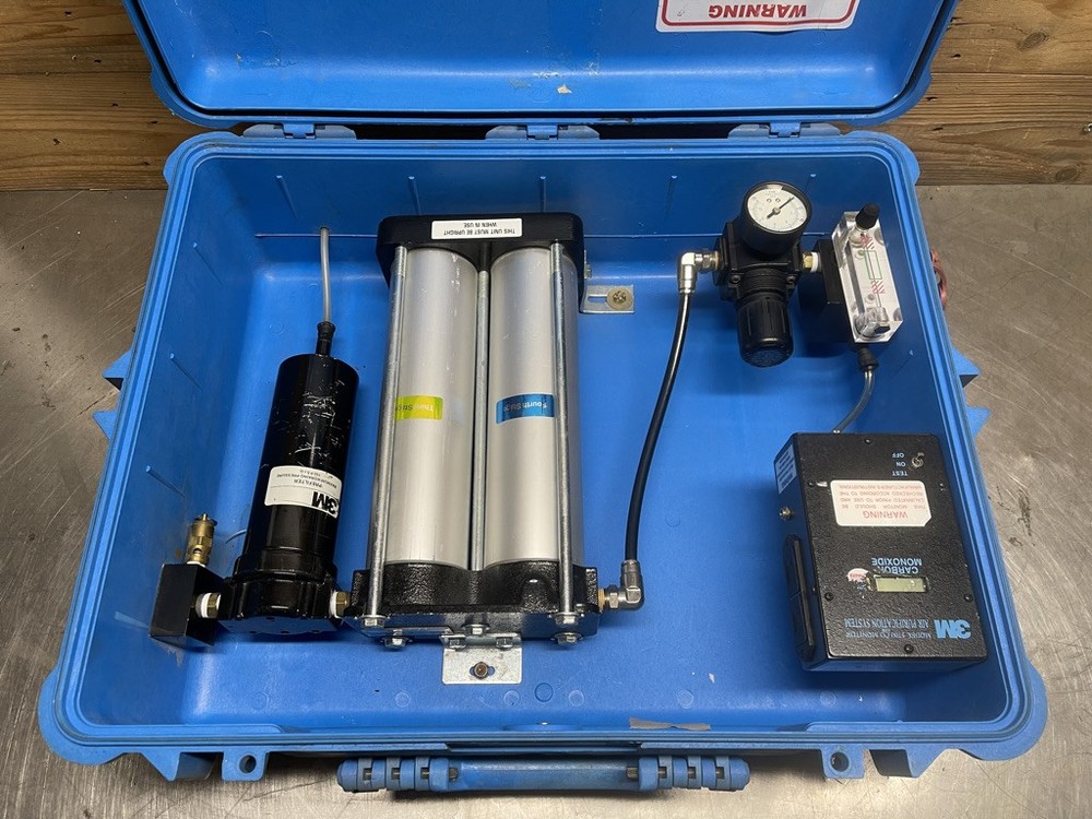 3M 256-02-00 Portable Air Panel Compressed Air Filter Regulator