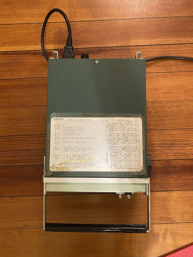 BOONTON ELECTRONICS Capacitance Meter Model 72BD