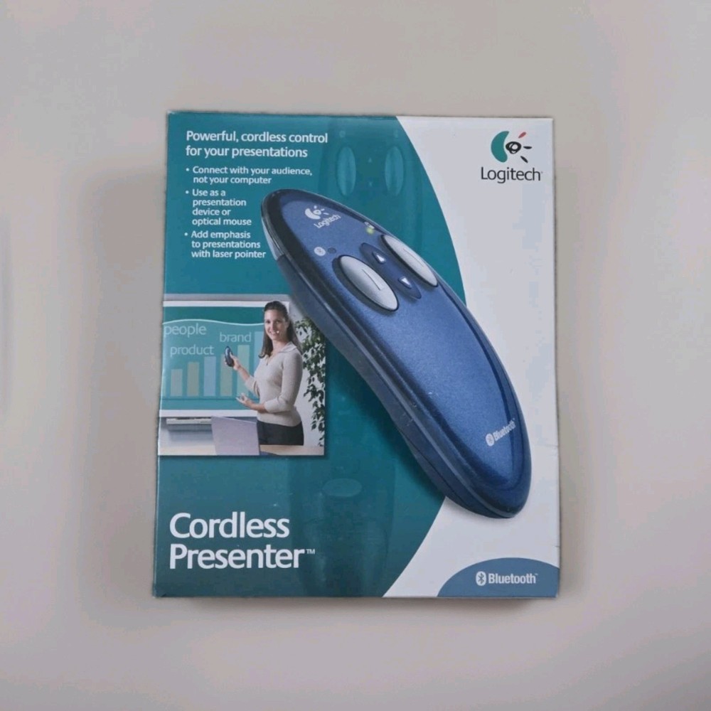 Logitech Cordless Presenter Bluetooth Laser Pointer Mouse CDLS PSNTR 966167-0403