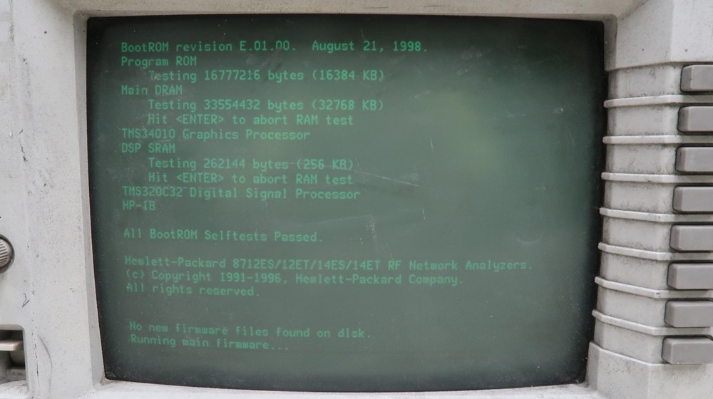 HP 8712ET RF NETWORK ANALYZER M0262