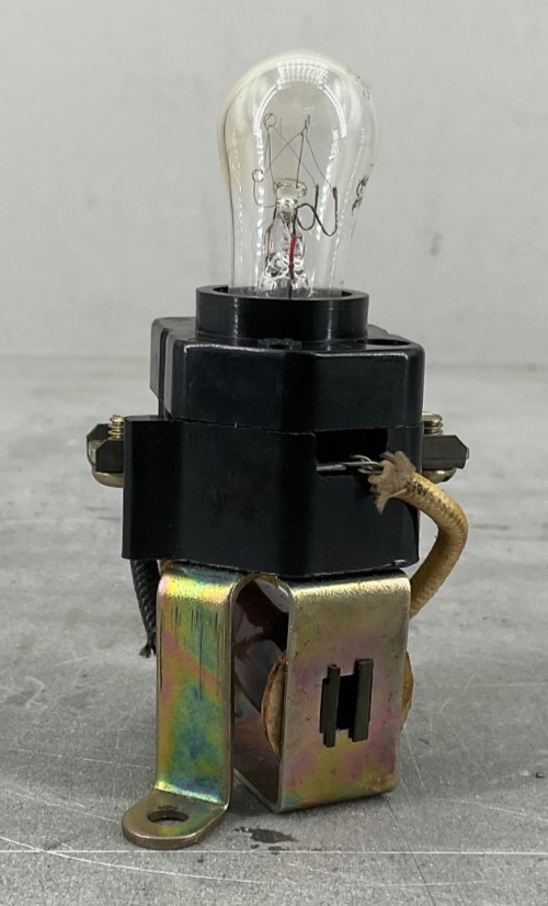 G.E. CR2940UD413A3 OILTIGHT INDICATOR LIGHT 250V AC/DC