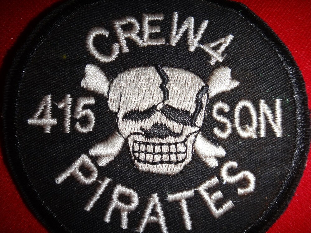 Canadian Army 415th Squadron CREW PIRATES 4 Team Patch