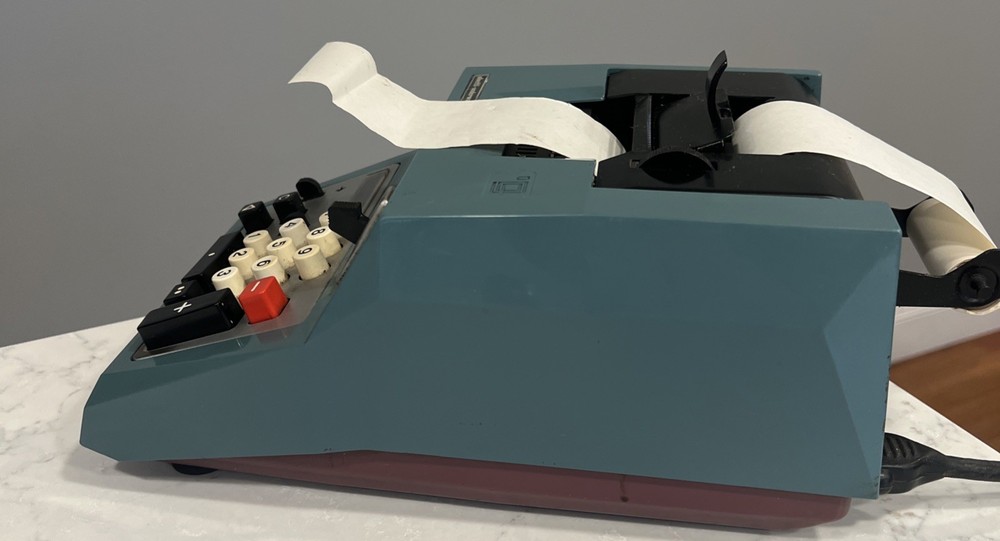 Olivetti Underwood Summa Quanta 20 Adding Machine & Power Cord - WORKS