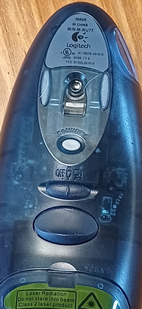 Logitech M-RU77 Cordless Bluetooth Presenter with Laser Pointer with USB Dongle