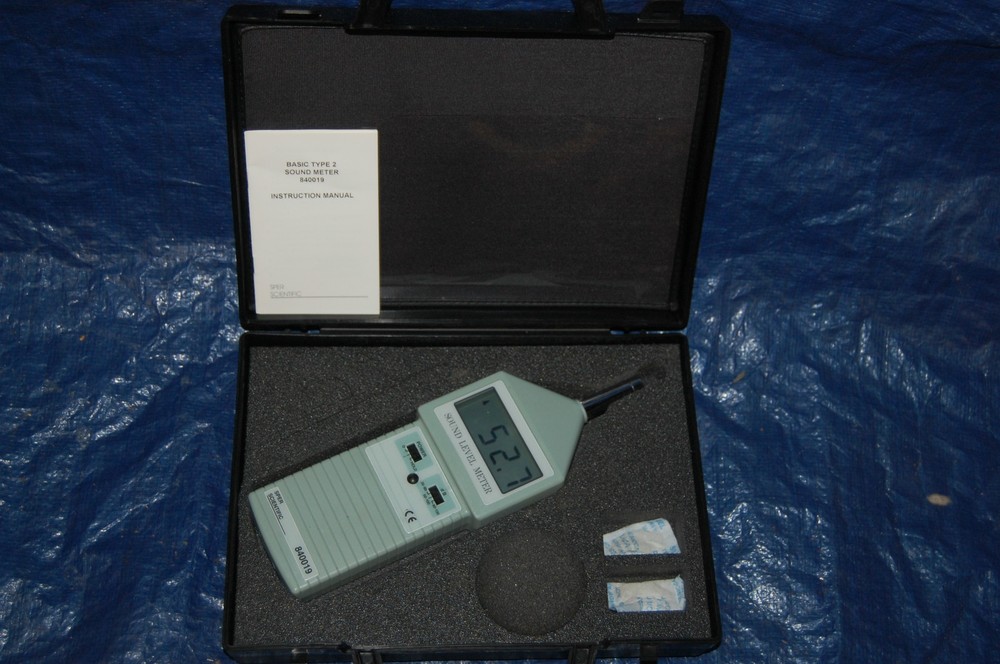 SPER SCIENTIFIC TYPE 2 SOUND LEVEL METER  840019 W/ CASE