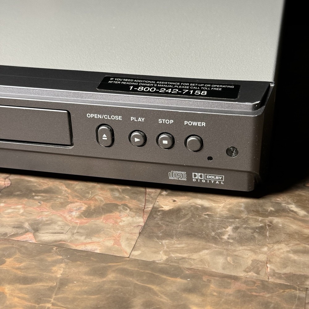 Symphonic WF104 DVD/CD Player NO REMOTE TESTED