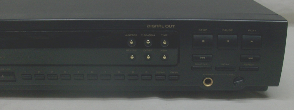 1998 Marantz Model 48U Black Compact Disc CD Player