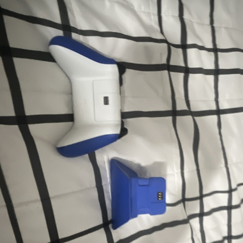 Xbox Controller with Universal Quick Charging Stand Bundle