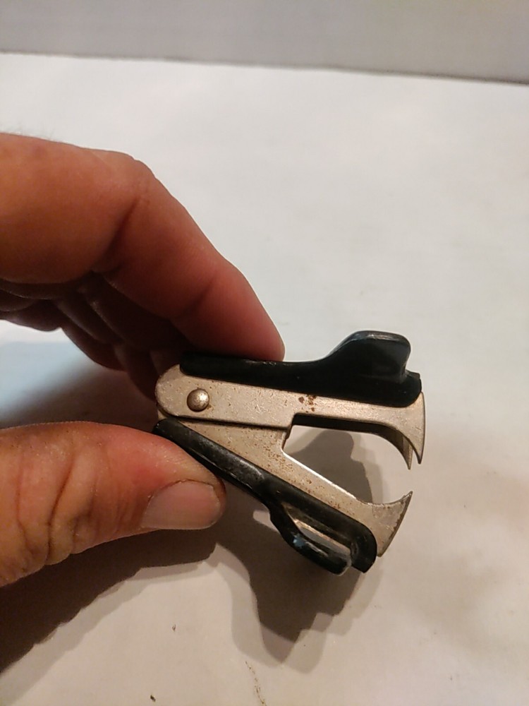 Vintage Paragon Black Staple Remover Puller